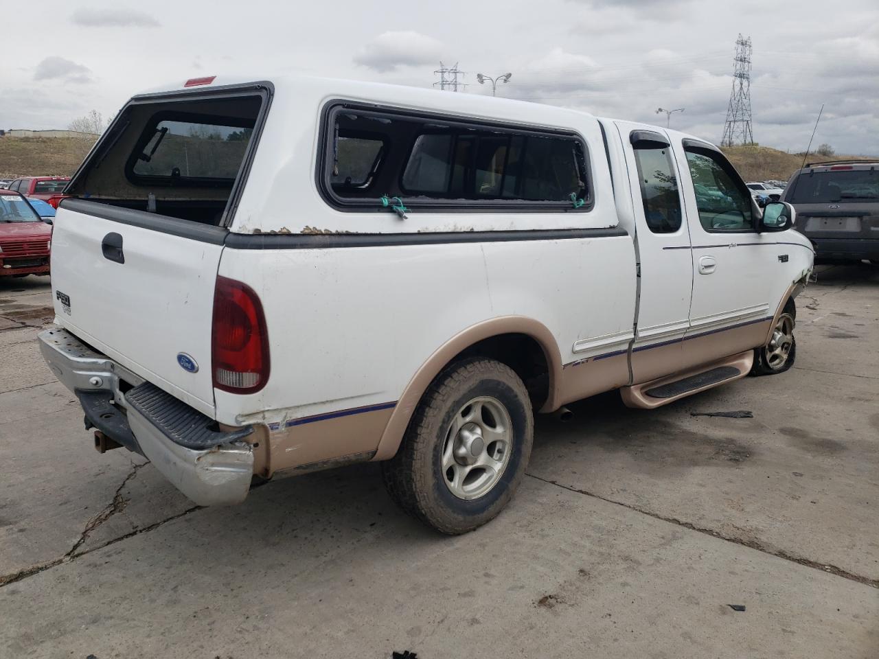 Photo 4 from auction – 1997 FORD F150 with VIN 1FTDX1862VKA35212