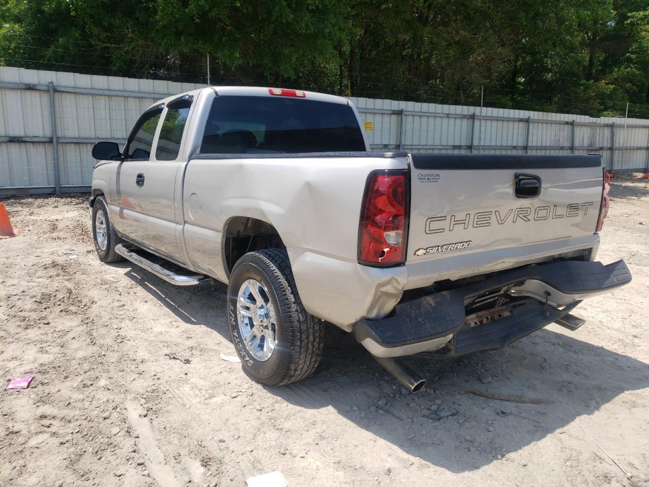 Photo 3 from auction – 2007 CHEVROLET SILVERADO with VIN 1GCEC19V27Z120759