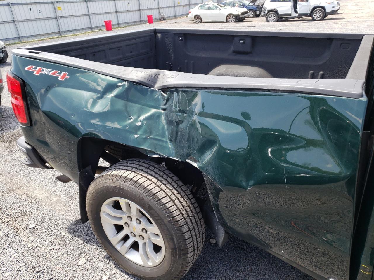 Photo 9 from auction – 2015 CHEVROLET SILVERADO with VIN 1GCVKREC0FZ217348