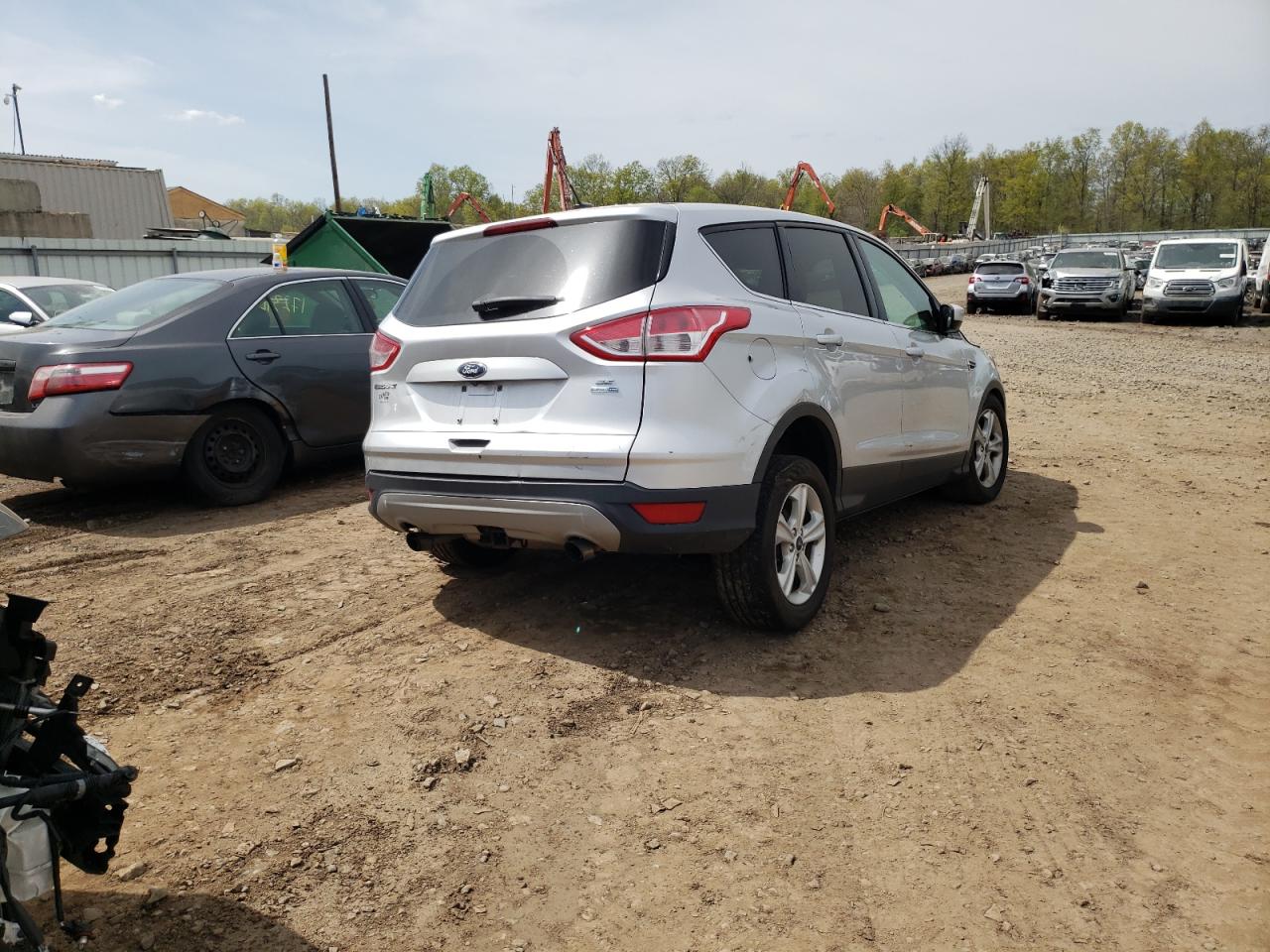 Photo 4 from auction – 2015 FORD ESCAPE SE with VIN 1FMCU9G97FUB67589