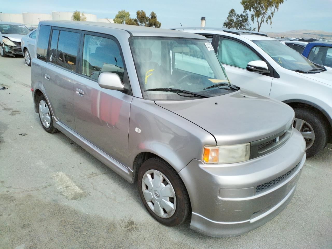 SCION XB 2006 with VIN JTLKT324064083999 - Photo from auction