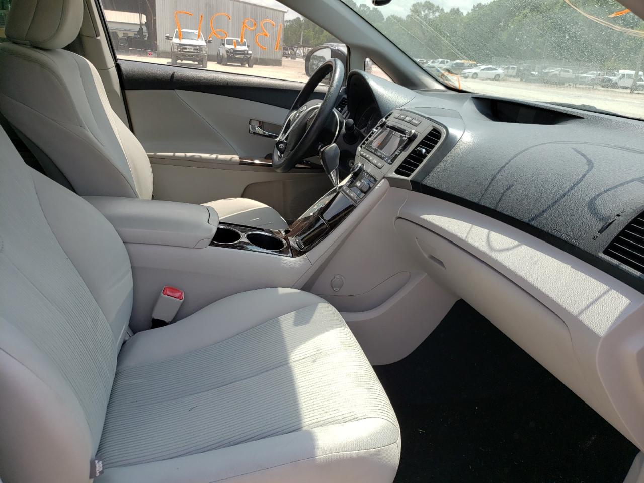 Photo 5 from auction – 2010 TOYOTA VENZA with VIN 4T3ZK3BB9AU022173
