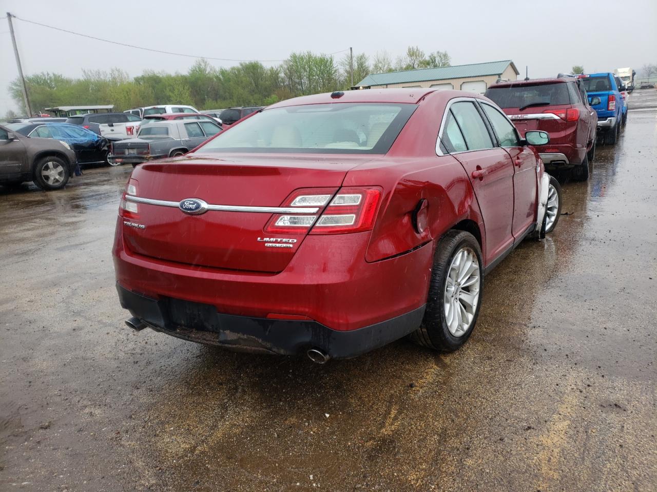 Photo 4 from auction – 2015 FORD TAURUS LIM with VIN 1FAHP2F83FG114460