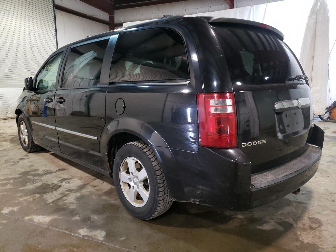 Photo 3 from auction – 2010 DODGE GRAND CARA with VIN 2D4RN5D16AR369402