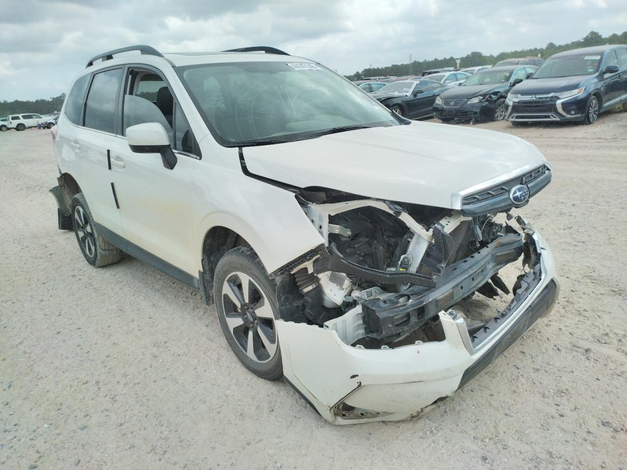 SUBARU FORESTER 2 2017 con VIN JF2SJGECXHH425418 - Foto de la subasta