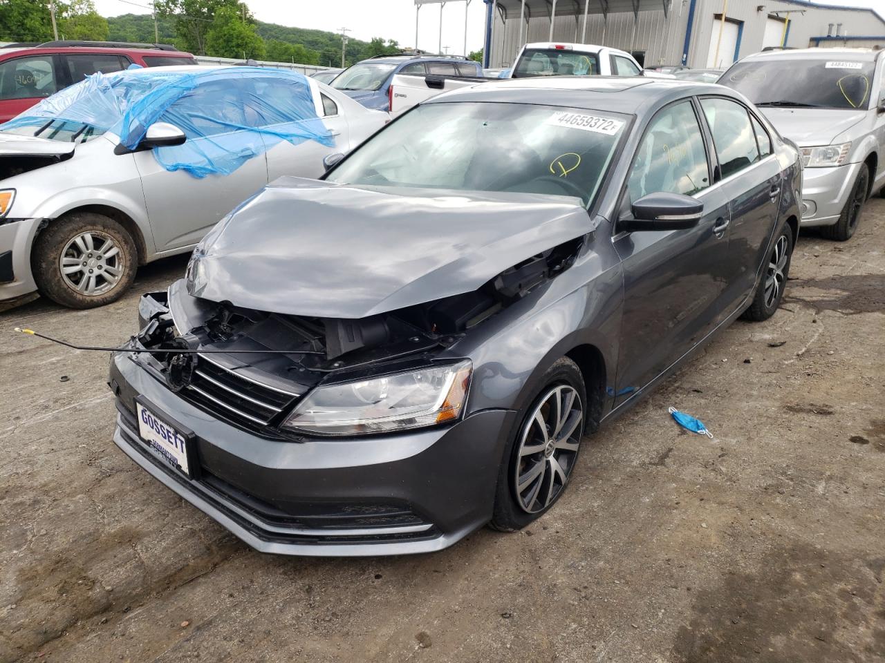 Photo 2 from auction – 2017 VOLKSWAGEN JETTA SE with VIN 3VWDB7AJ3HM382977