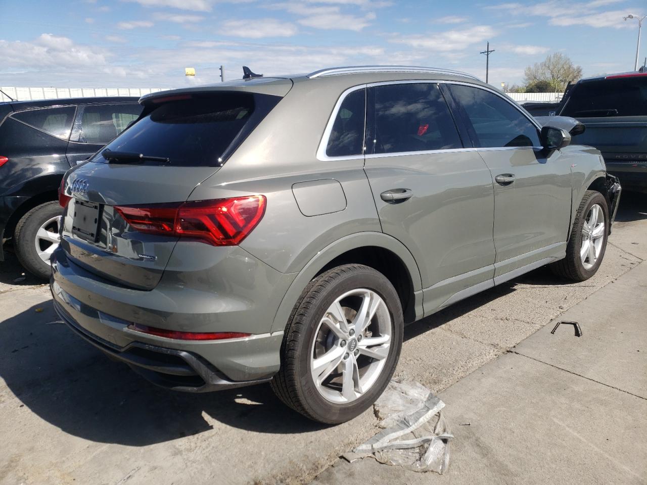 Photo 4 from auction – 2020 AUDI Q3 PREMIUM with VIN WA1EECF39L1054481