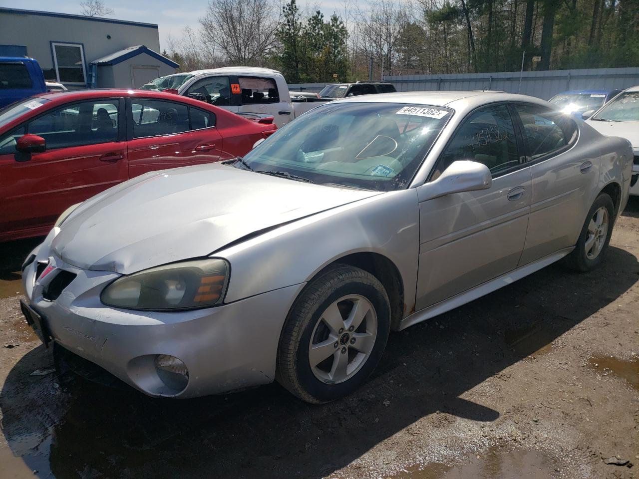 Photo 2 from auction – 2005 PONTIAC GRAND PRIX with VIN 2G2WP522551189634