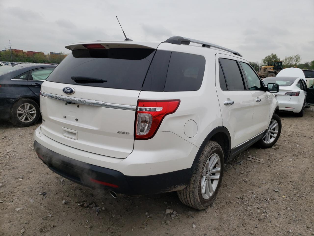 Photo 4 from auction – 2015 FORD EXPLORER X with VIN 1FM5K8D84FGB63695