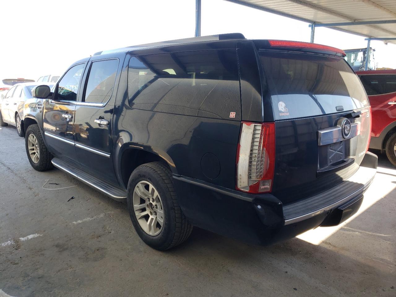 Photo 3 from auction – 2008 CADILLAC ESCALADE E with VIN 1GYFC66838R232143