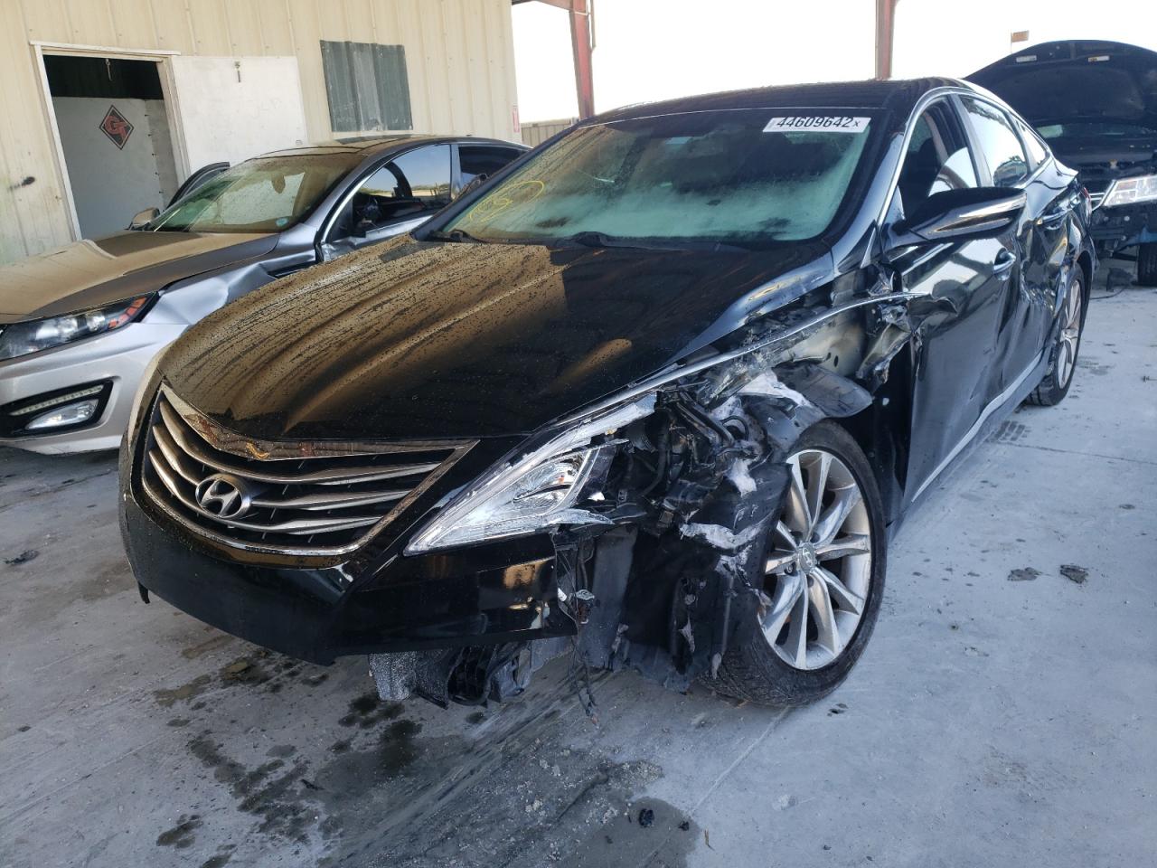 Photo 2 from auction – 2015 HYUNDAI AZERA with VIN KMHFG4JG4FA495083