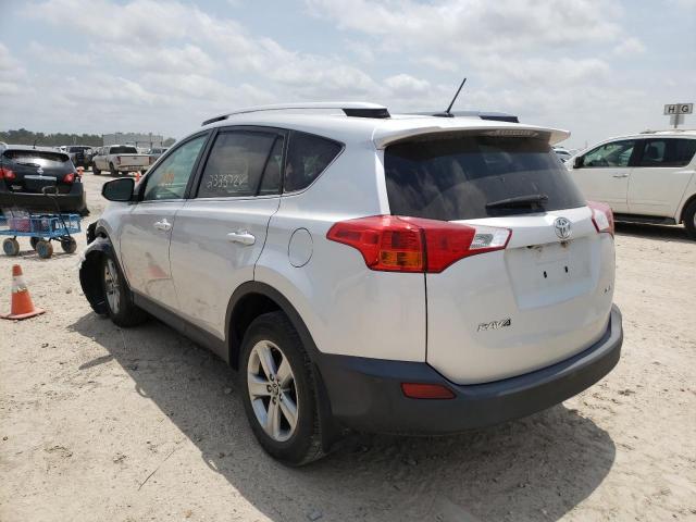 Photo 3 from auction – 2015 TOYOTA RAV4 XLE with VIN 2T3WFREV5FW233572