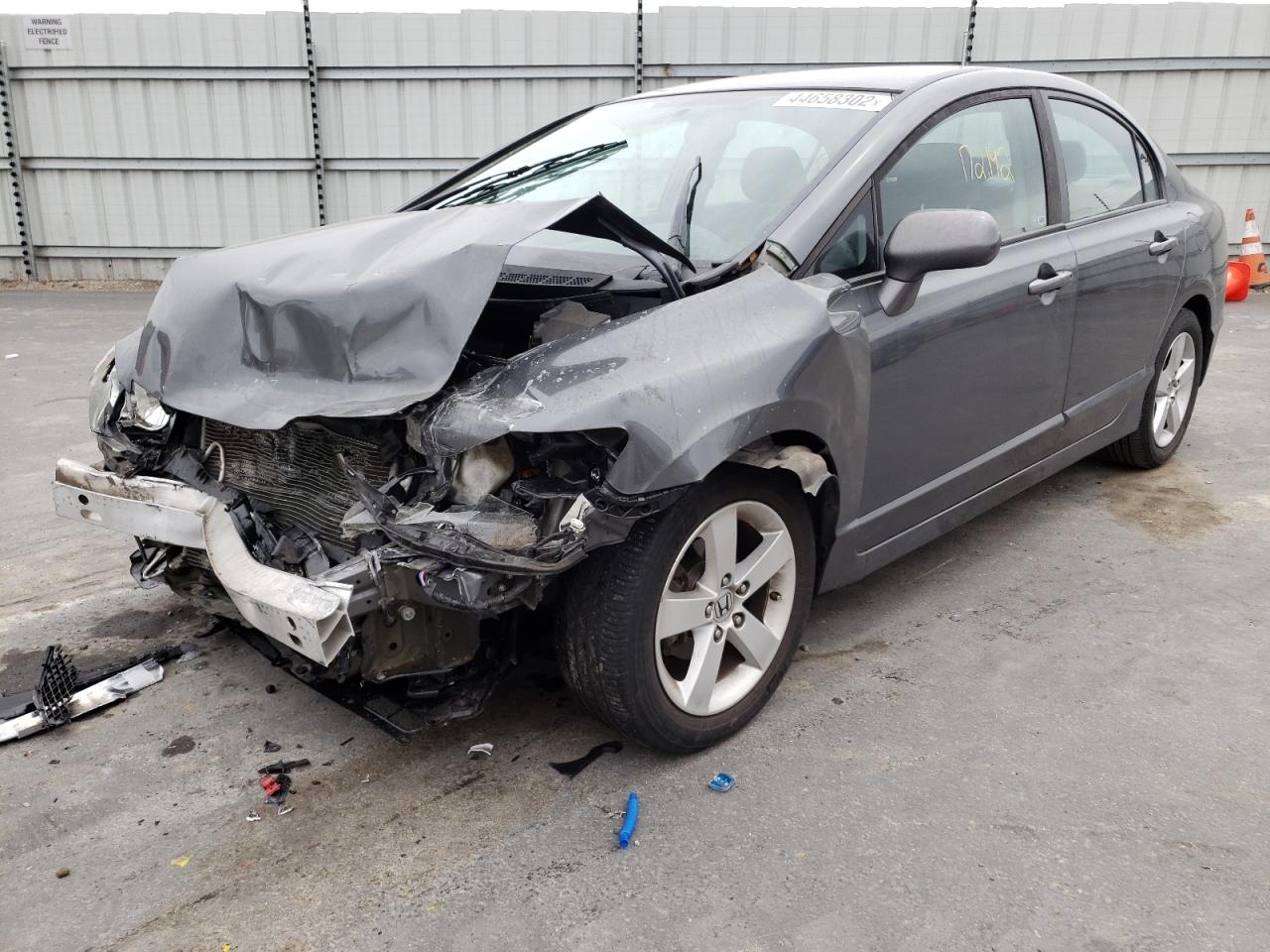 Photo 2 from auction – 2011 HONDA CIVIC LX-S with VIN 19XFA1F68BE024906