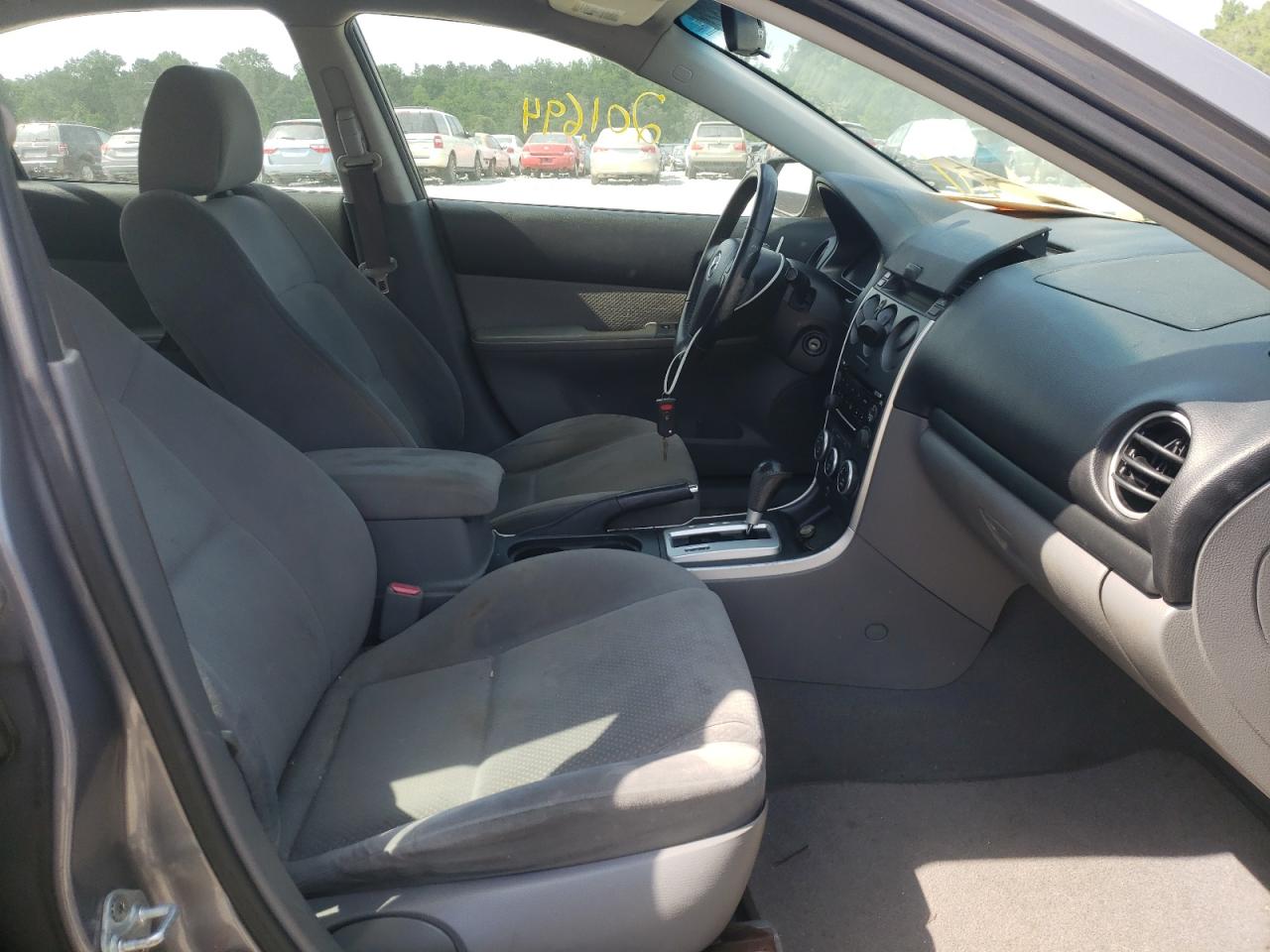 Photo 5 from auction – 2006 MAZDA 6 S with VIN 1YVHP84DX65M50707