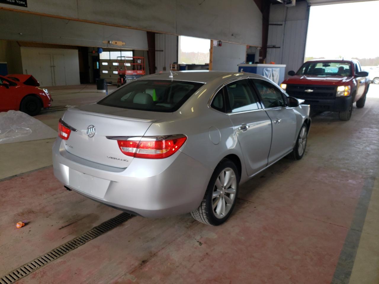 Photo 4 from auction – 2014 BUICK VERANO with VIN 1G4PP5SK2E4139662