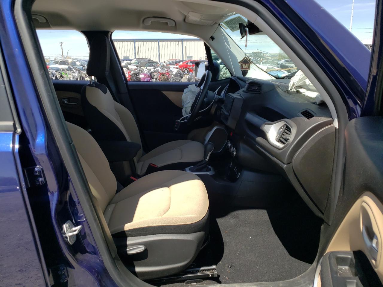 Photo 5 from auction – 2017 JEEP RENEGADE L with VIN ZACCJBBB2HPG36414