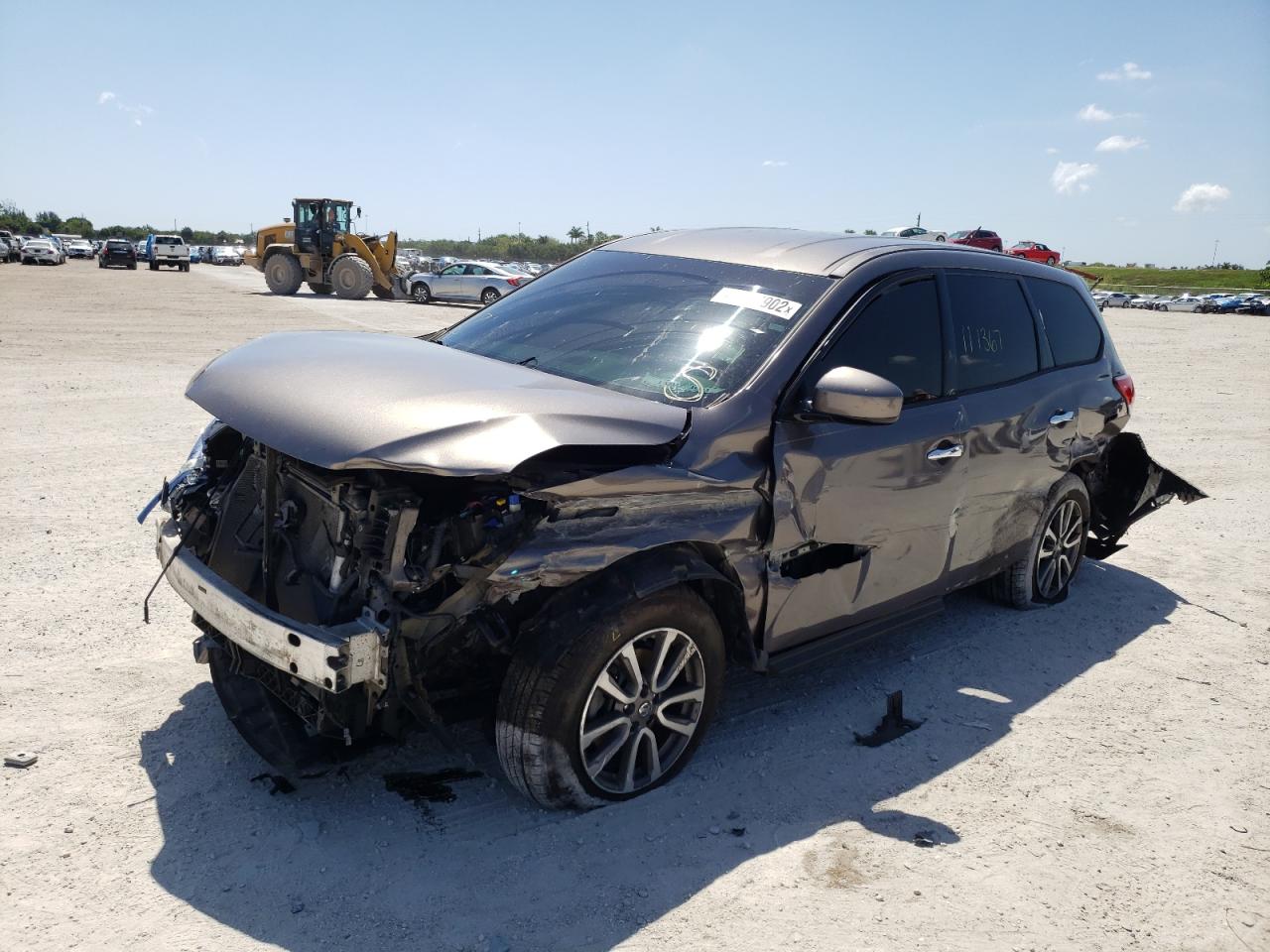 Photo 2 from auction – 2014 NISSAN PATHFINDER with VIN 5N1AR2MN9EC710897