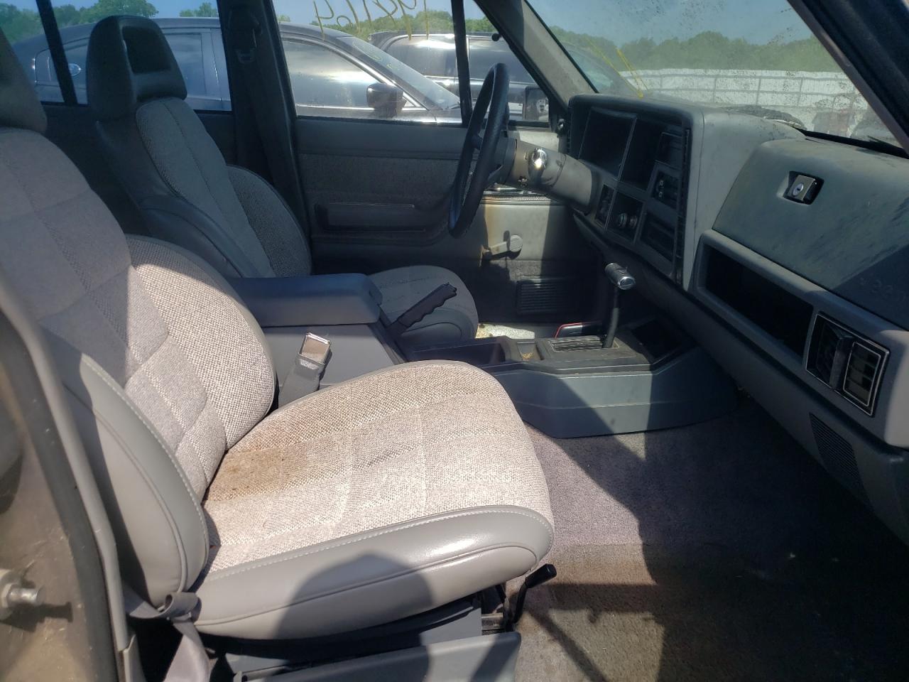 Photo 5 from auction – 1989 JEEP CHEROKEE L with VIN 1J4FJ58L3KL532180