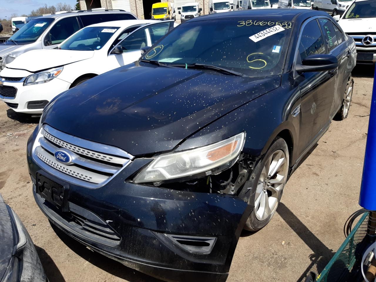 Photo 2 from auction – 2013 FORD TAURUS SEL with VIN 1FAHP2E83DG155640