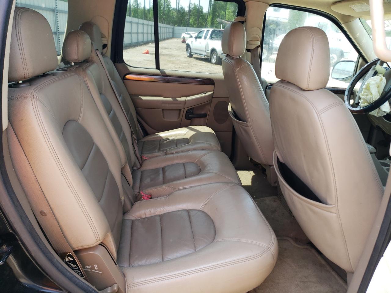 Photo 6 from auction – 2003 FORD EXPLORER L with VIN 1FMZU75W73ZB15143