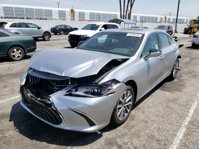 Photo 2 from auction – 2022 LEXUS ES300H with VIN 58ACA1C1XNU017137