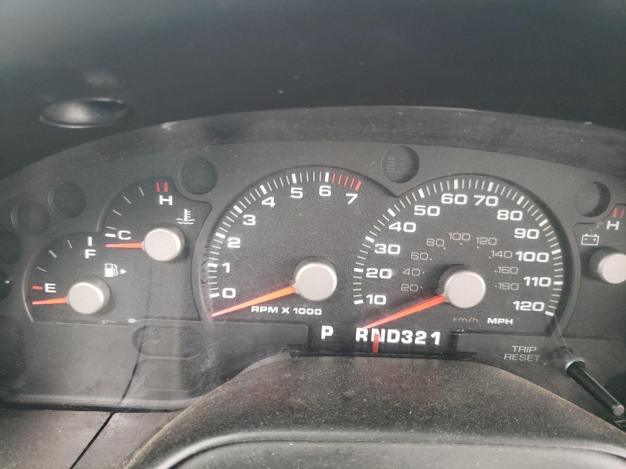 Фото 8 с аукциона – 2005 FORD EXPLORER X с VIN 1FMZU72K65UB00571
