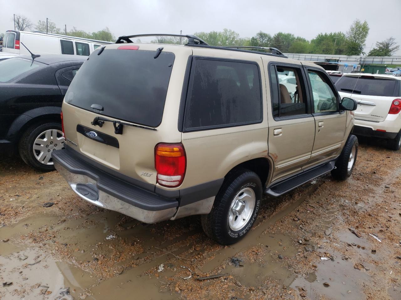 Photo 4 from auction – 2000 FORD EXPLORER X with VIN 1FMZU73XXYZB09906