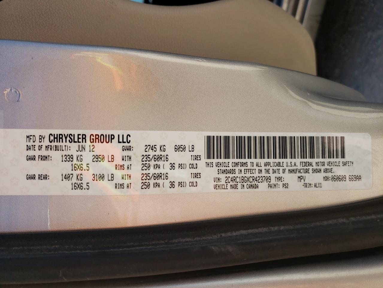 Photo 10 from auction – 2012 CHRYSLER TOWN & COU with VIN 2C4RC1BGXCR423709