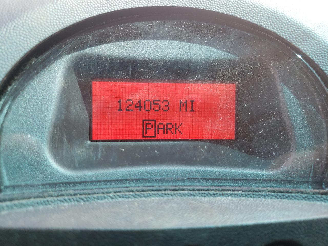 Photo 8 from auction – 2005 PONTIAC GRAND PRIX with VIN 2G2WP522551189634