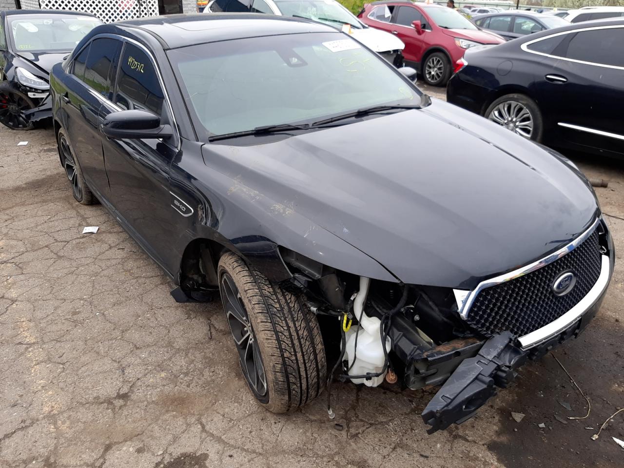 FORD TAURUS SHO 2015 with VIN 1FAHP2KT4FG189792 - Photo from auction