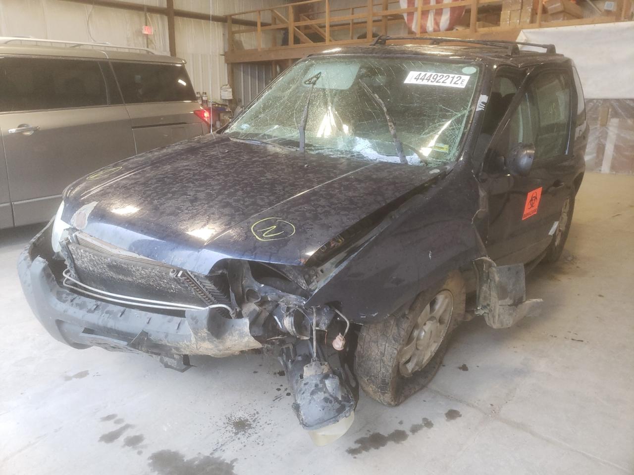 Photo 2 from auction – 2004 FORD ESCAPE XLT with VIN 1FMYU03134DA06719