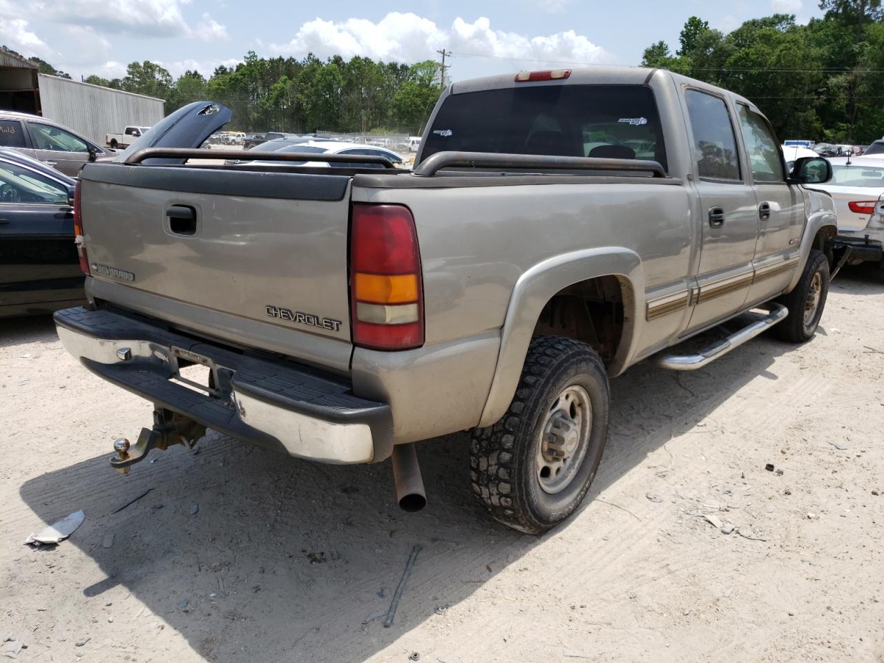 Photo 4 from auction – 2002 CHEVROLET SILVERADO with VIN 1GCHC23U02F119736
