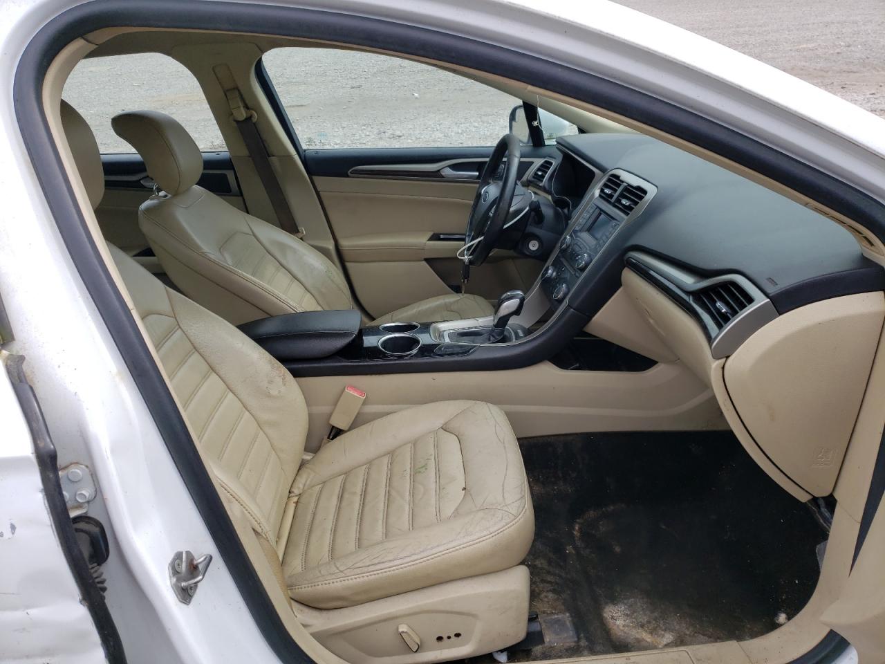 Photo 5 from auction – 2013 FORD FUSION SE with VIN 3FA6P0HR7DR247486