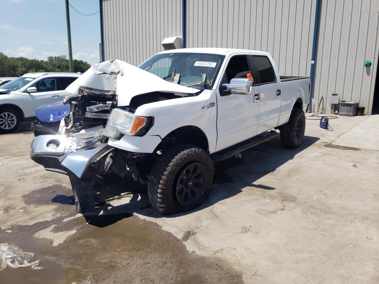 Photo 2 from auction – 2014 FORD F150 SUPER with VIN 1FTFW1EF9EFA49942