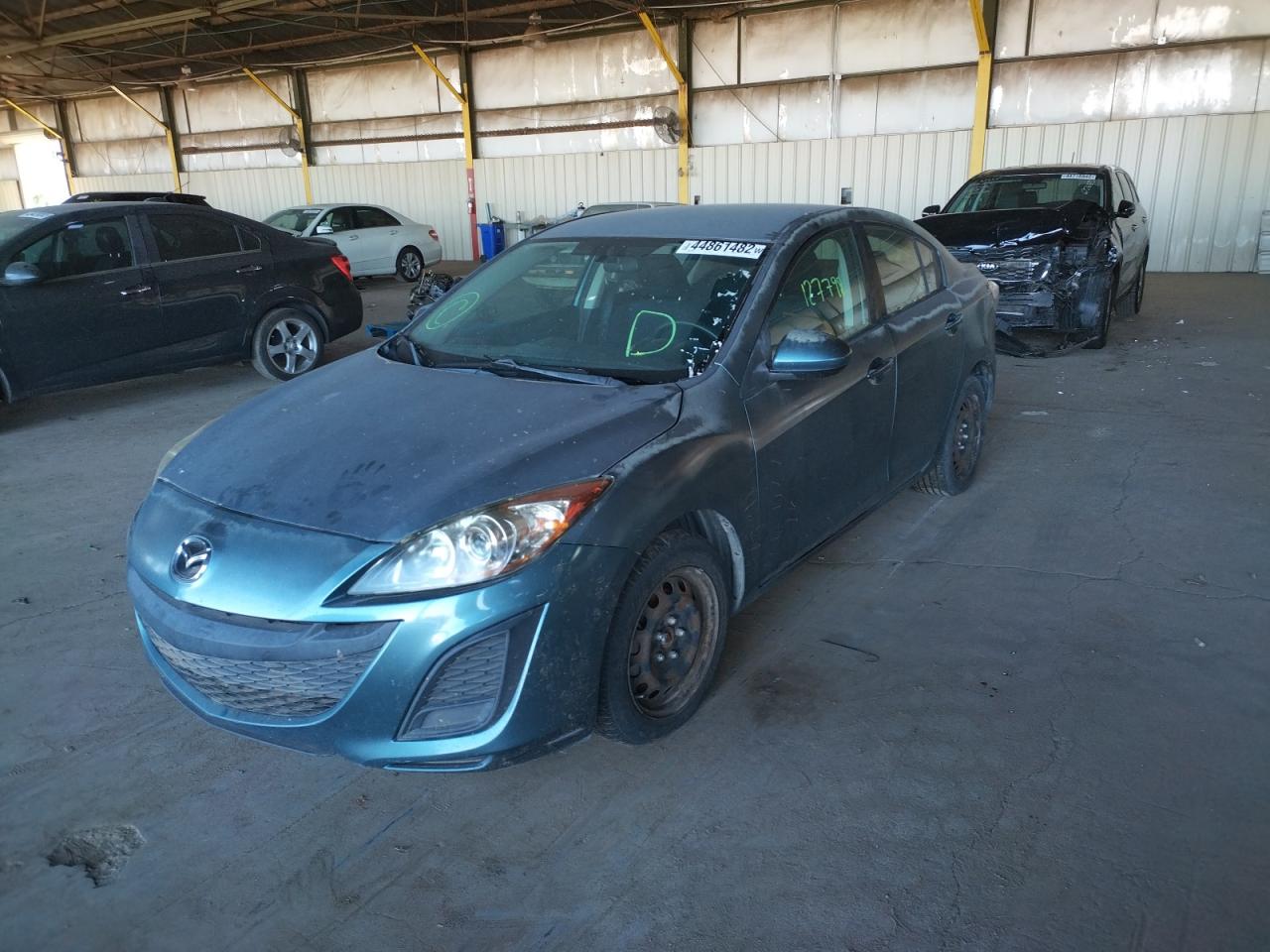 Photo 2 from auction – 2011 MAZDA 3 I with VIN JM1BL1UF9B1437237