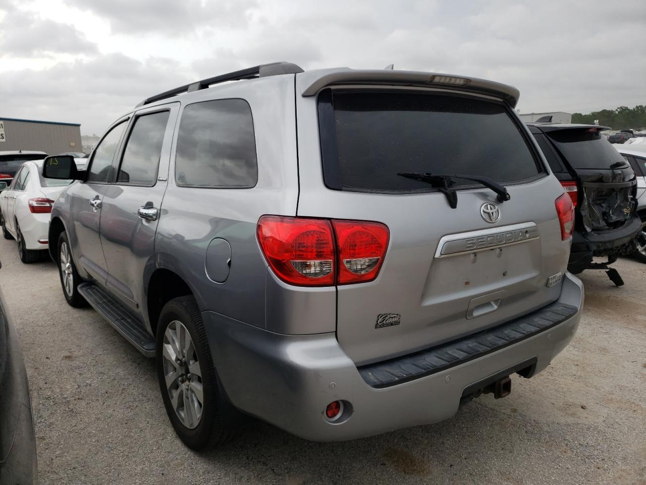 Photo 3 from auction – 2012 TOYOTA SEQUOIA LI with VIN 5TDKY5G12CS041888