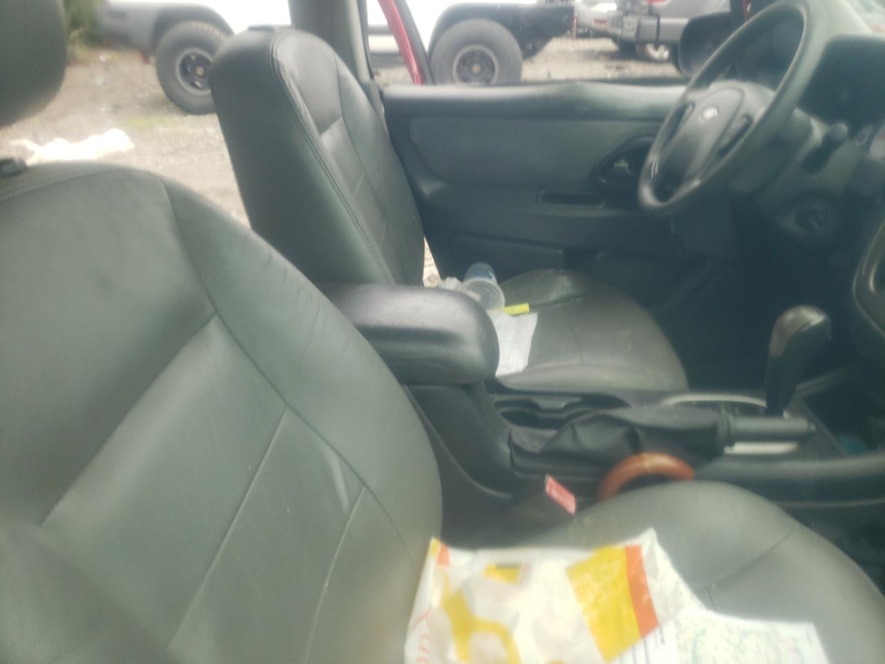 Photo 5 from auction – 2006 FORD ESCAPE XLT with VIN 1FMCU93136KA41788