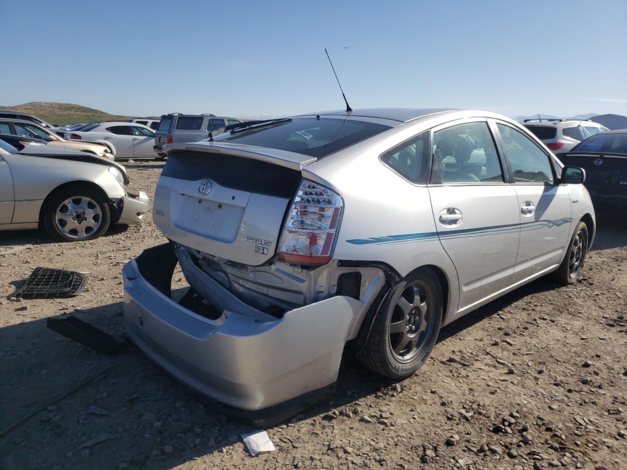 Photo 4 from auction – 2007 TOYOTA PRIUS with VIN JTDKB20U173215980