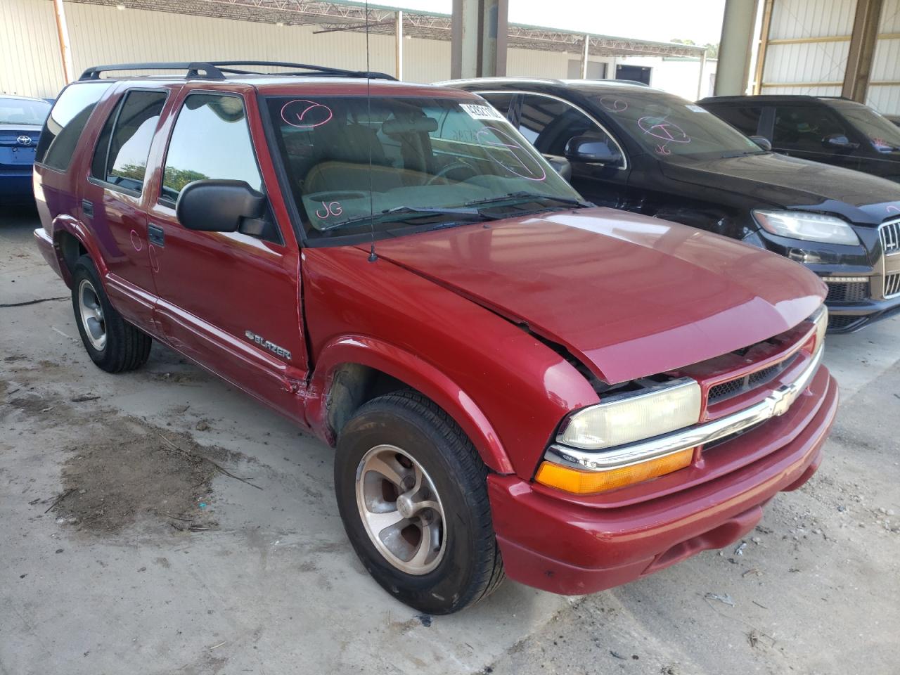 CHEVROLET BLAZER 2004 with VIN 1GNCS13X34K121497 - Photo from auction