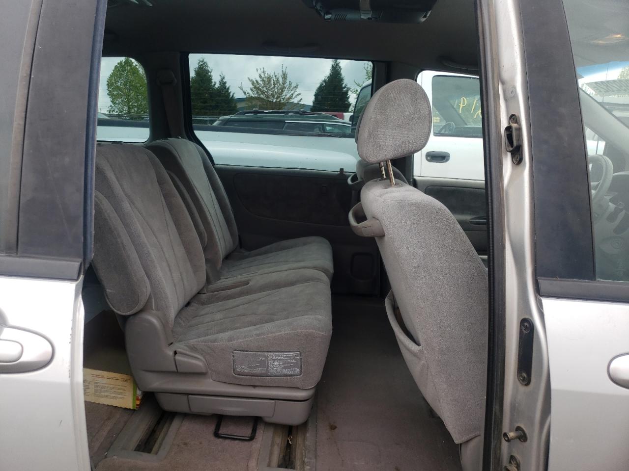 Photo 6 from auction – 2002 MAZDA MPV WAGON with VIN JM3LW28A920331979