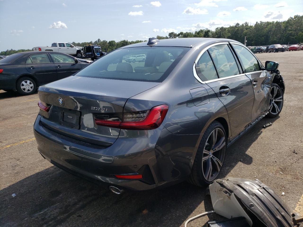 Photo 4 from auction – 2022 BMW 330I with VIN 3MW5R1J09N8C25527