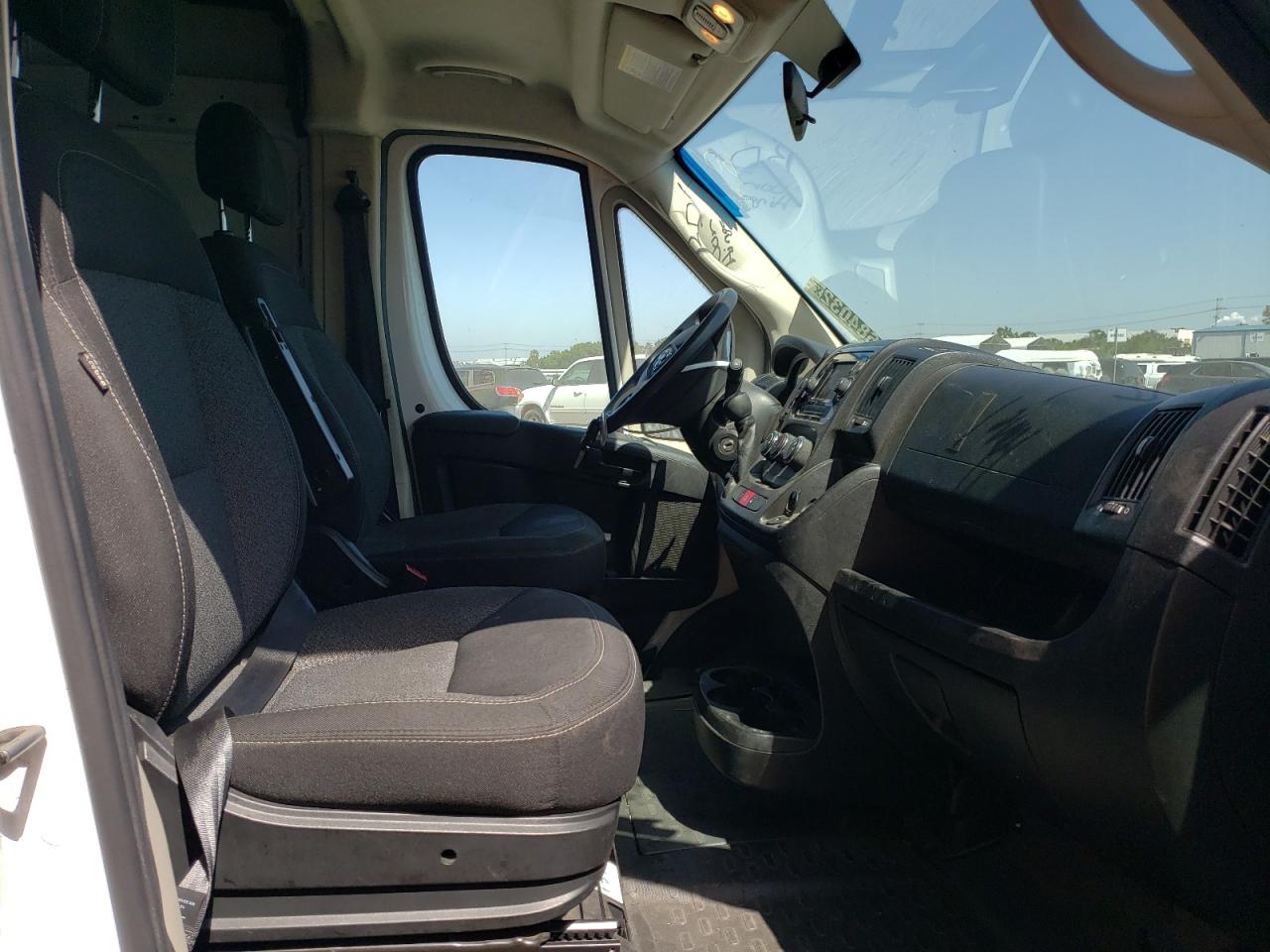 Photo 5 from auction – 2020 RAM PROMASTER with VIN 3C6TRVBG9LE102443