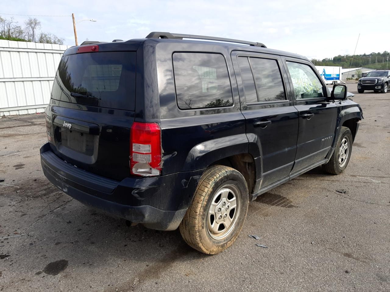 Photo 16 from auction – 2017 JEEP PATRIOT SP with VIN 1C4NJRBB7HD144882
