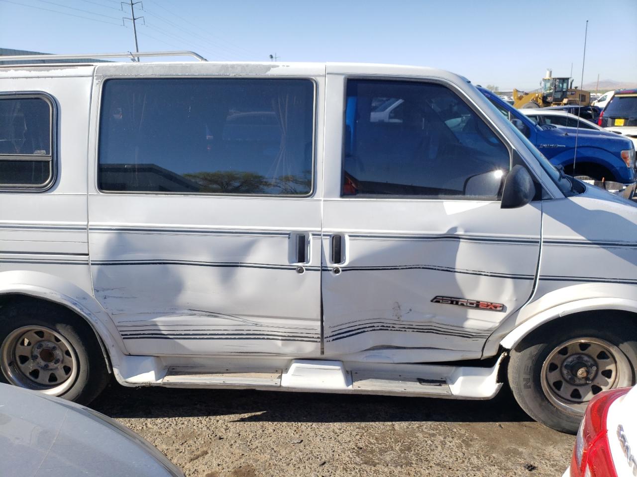 Photo 9 from auction – 1993 CHEVROLET ASTRO with VIN 1GBDM19Z0PB178152