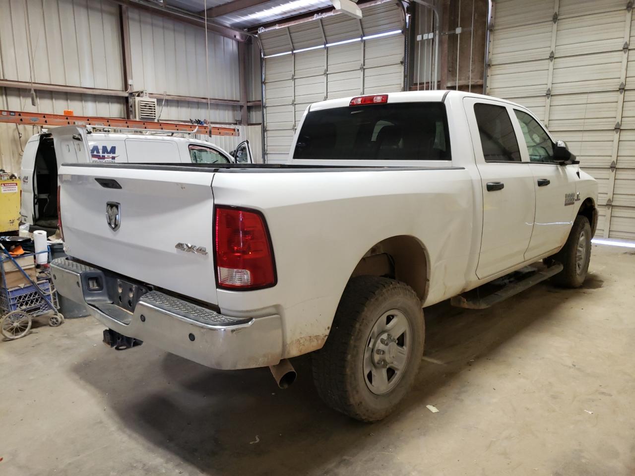 Photo 4 from auction – 2018 RAM 2500 ST with VIN 3C6UR5CL5JG107124