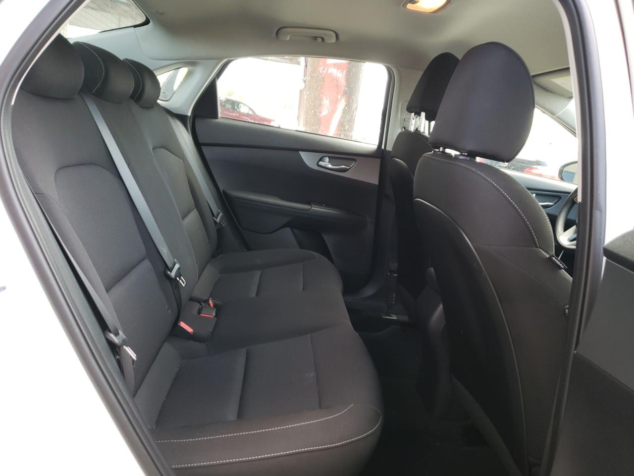 Photo 6 from auction – 2021 KIA FORTE FE with VIN 3KPF24AD4ME407247