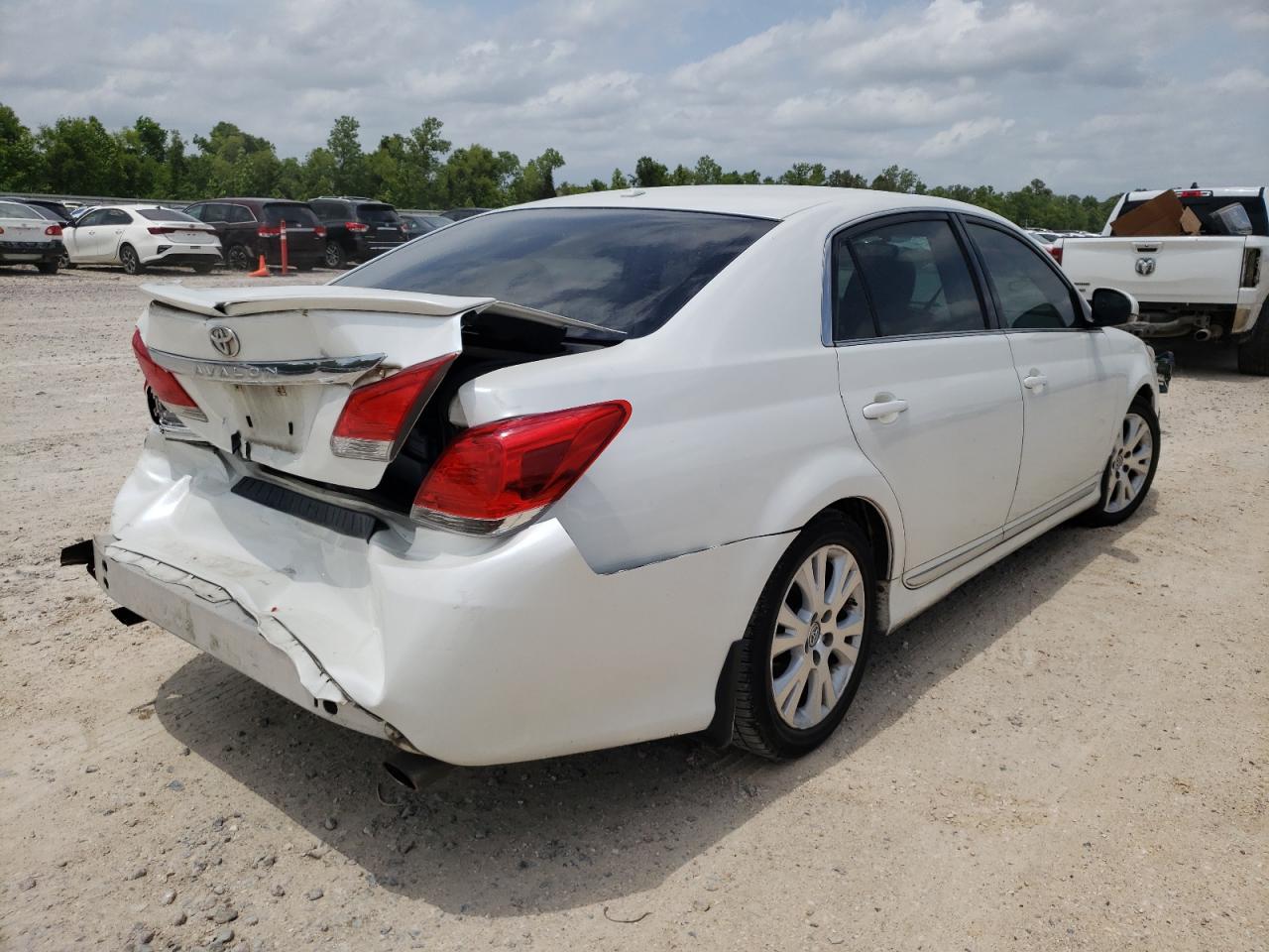 Photo 16 from auction – 2012 TOYOTA AVALON BAS with VIN 4T1BK3DB8CU463013