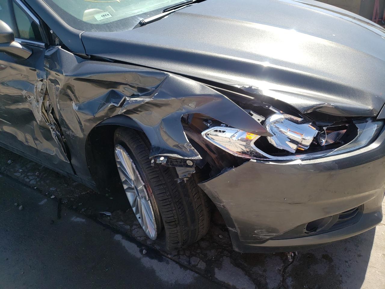 Photo 9 from auction – 2016 FORD FUSION SE with VIN 3FA6P0H96GR140269