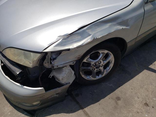Photo 9 from auction – 2000 LEXUS ES 300 with VIN JT8BF28G6Y0255315