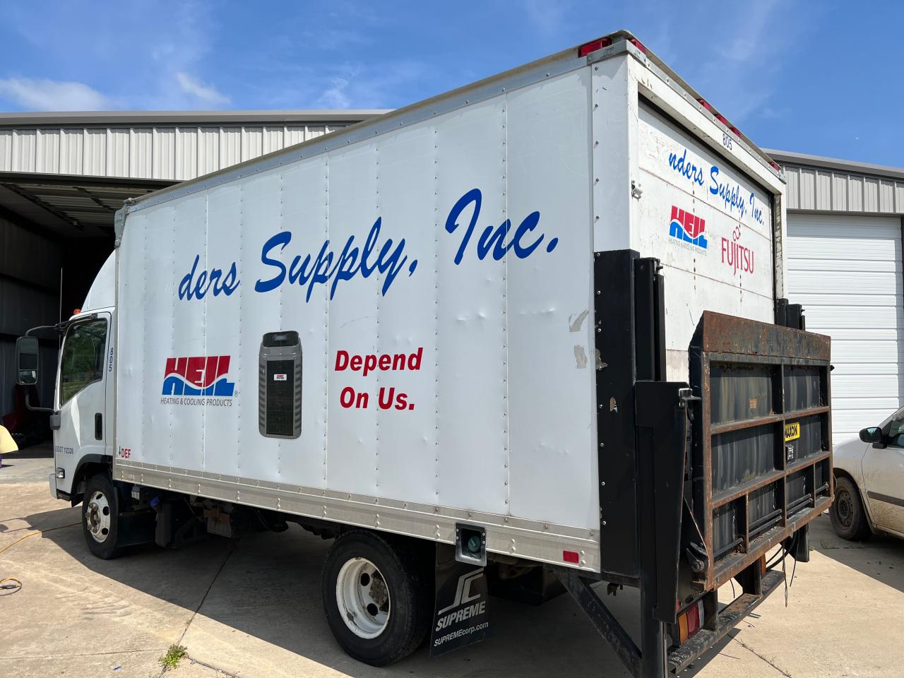 Photo 3 from auction – 2011 ISUZU NPR with VIN JALB4W170B7401178